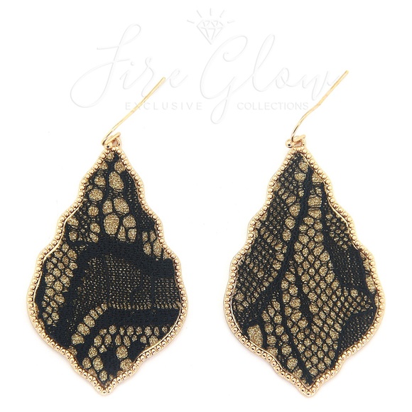Lace and Glitter Accent Marquis Shape Earrings - Picture 7 of 8